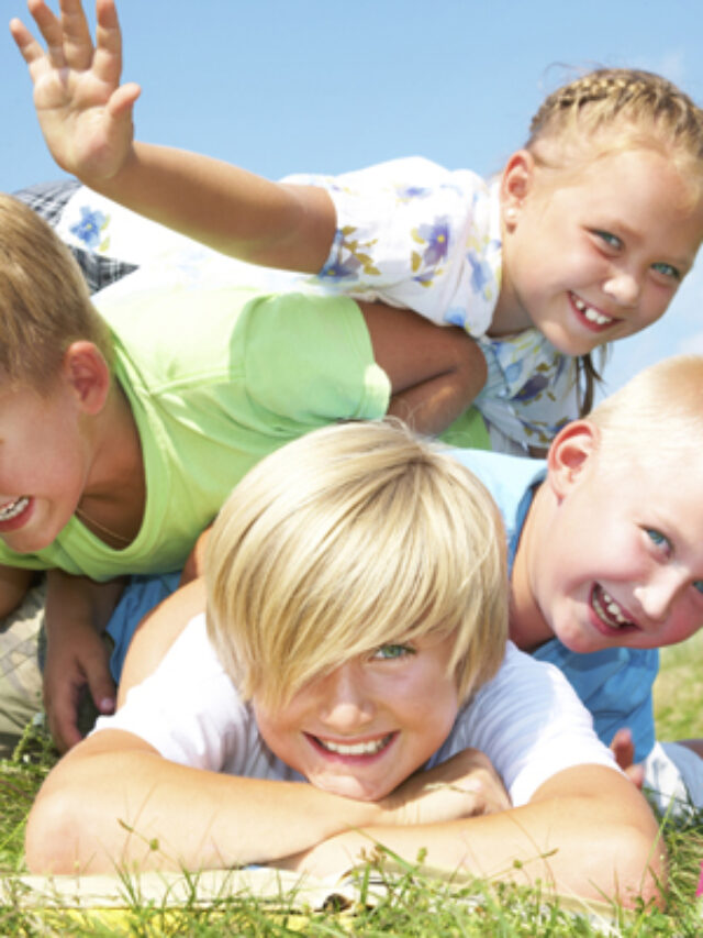 పిల్లలు చాలా మొండిగా ప్రవర్తిస్తున్నారా… పొరపాటున కూడా తల్లిదండ్రులు ఇలా చేయకండి?