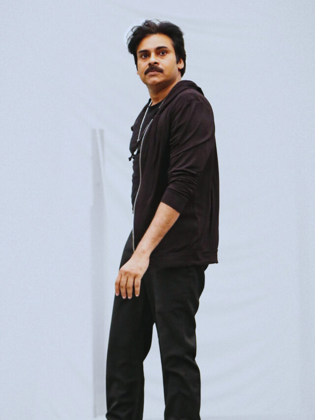 పవన్ సినిమాలో జాయిన్ కానున్న హాట్ బ్యూటీ..!