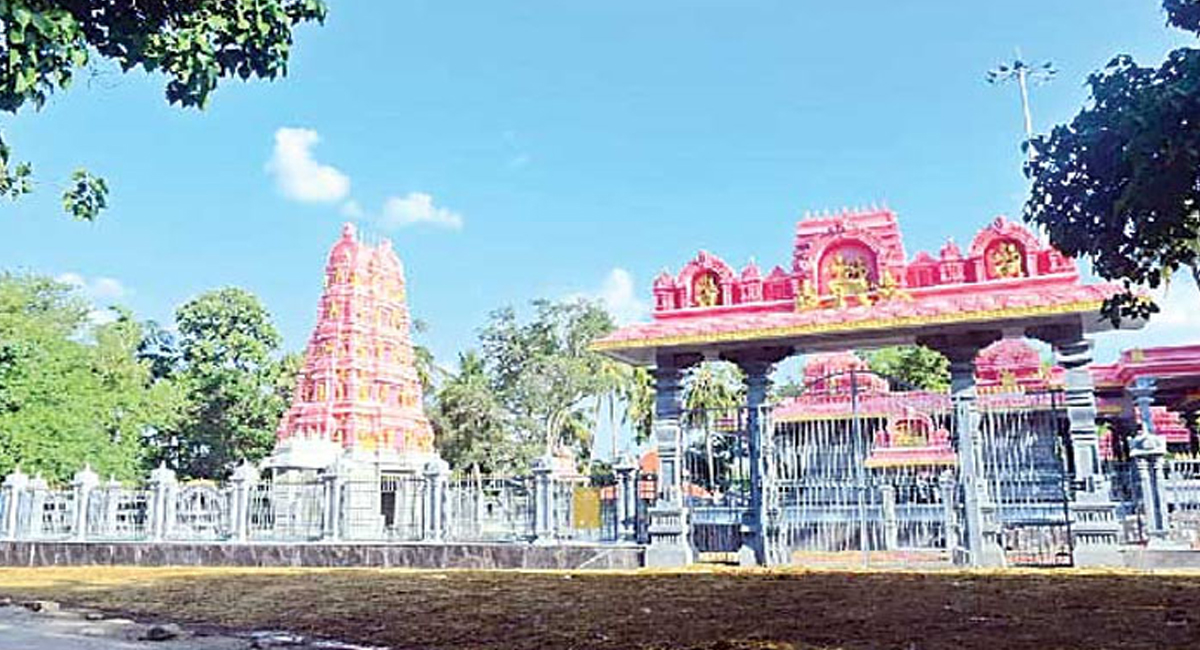 ఆలయానికి వెళ్ళినప్పుడు మనకి తెలియకుండా చేసే పొరపాట్లు ఇవే…?