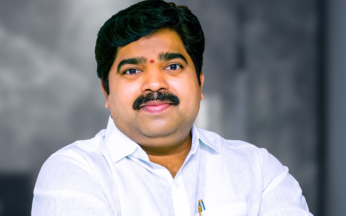 ఆజన్మాంతం వారిద్దరికి రుణపడి ఉంటాను : టిటిడి బోర్డు మెంబర్‌ దాసరి కిరణ్‌