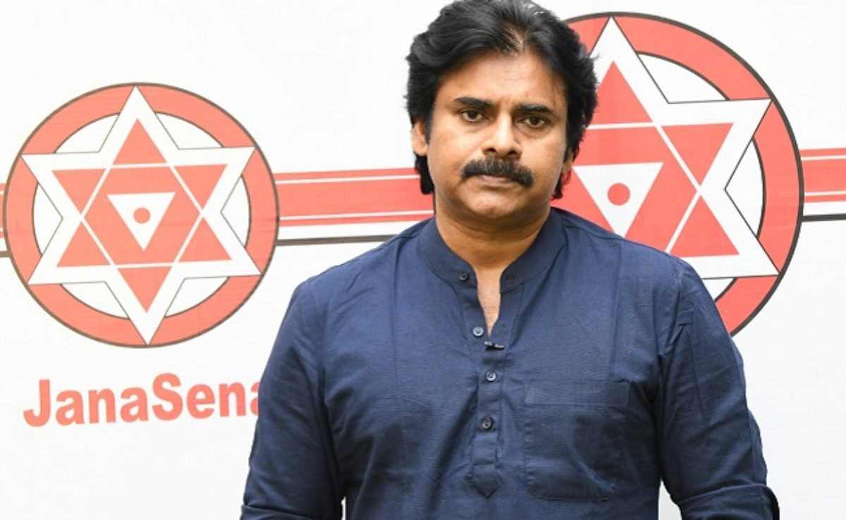 జనసేనాని పిలుపు కోసం ఆ ముగ్గురూ వెయిటింగ్.!