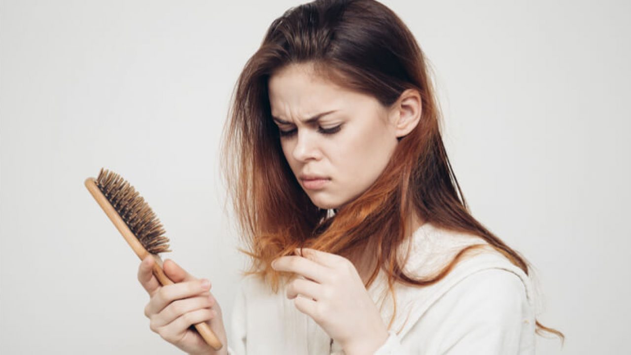 జుట్టు రాలడం వల్ల ఇబ్బంది పడుతున్నారా.. ఈ చిట్కాలతో సమస్యకు చెక్?