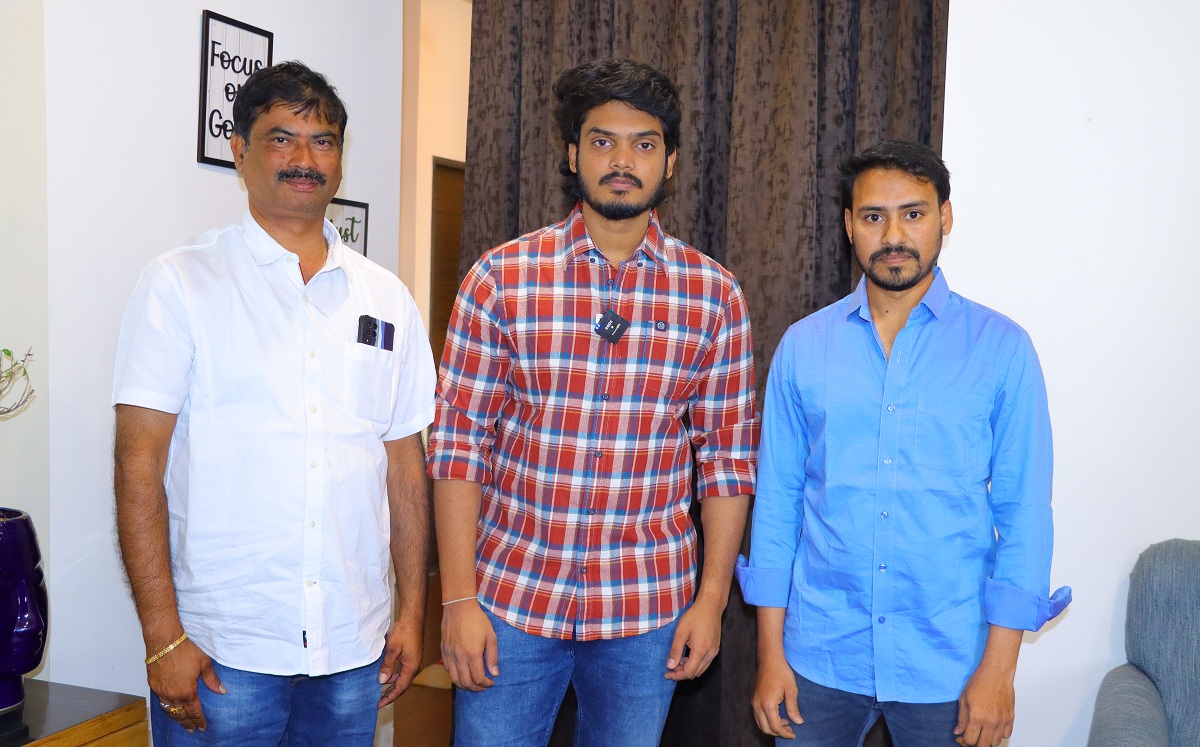 హీరో పూరి ఆకాశ్ విడుదల చేసిన రిలీజ్ డేట్ పోస్టర్ !!!