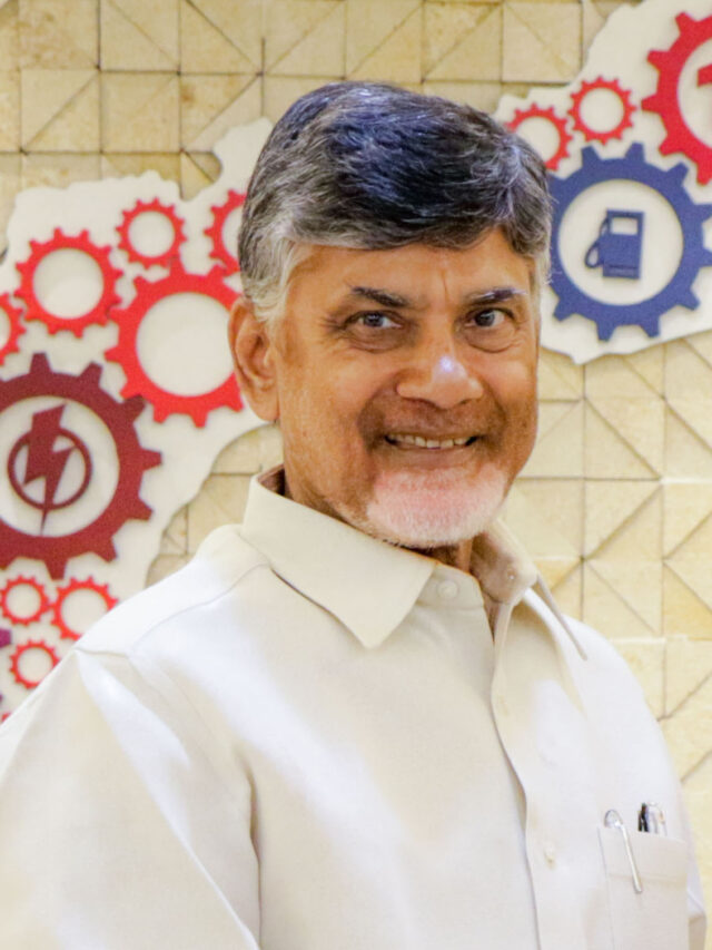 ఇది చరిత్ర: చంద్రబాబుకు ఓటు ఎందుకు వేయాలి?