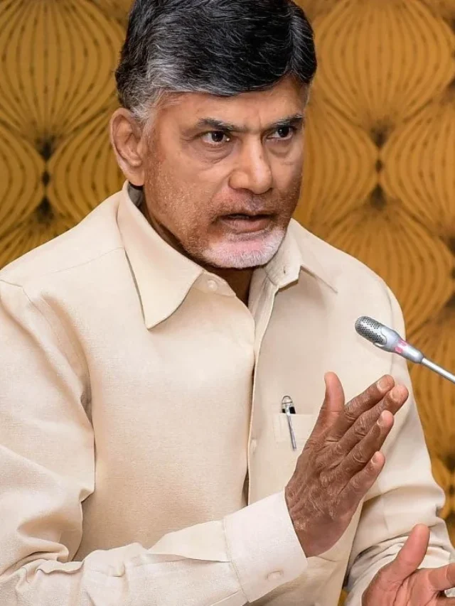 పంచ్ పడింది: పోలీసు శాఖ వైసీపీలో విలీనం!