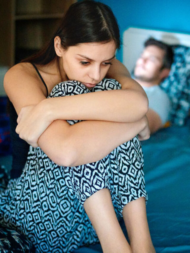 మహిళలు శృంగారం పట్ల ఎందుకు ఆసక్తి చూపరు తెలుసా… కారణాలు ఇవే!