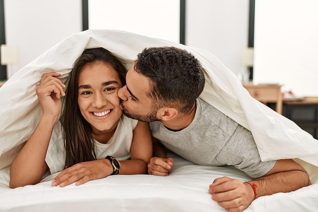 భోజనం వెంటనే శృంగారంలో పాల్గొనడం మంచిదేనా… శృంగారానికి సరైన సమయం ఏది?