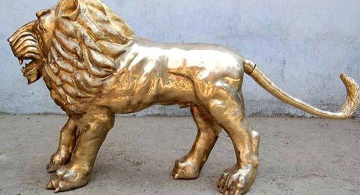 ఆర్థిక సమస్యలు తొలగిపోయి ఐశ్వర్యవంతులు కావాలంటే సింహ విగ్రహాన్ని ఇలా పెట్టాలి..?
