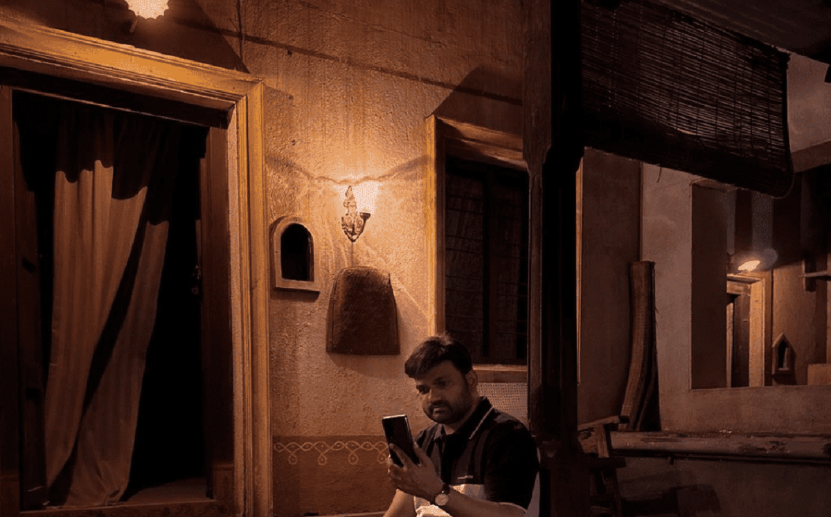 రాజా డీలాక్స్ ఇంటిని బయటపెట్టిన మారుతి