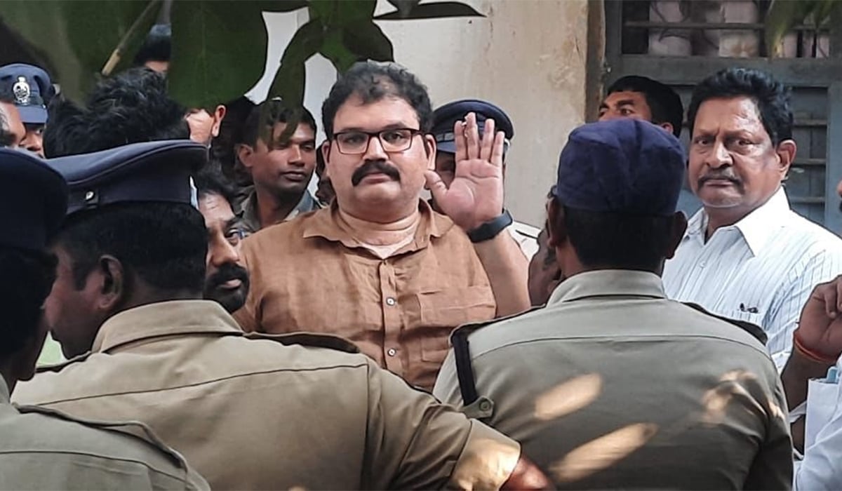 పట్టాభిపై కాదు… “ఈనాడు”పై నెటిజ‌న్లు థ‌ర్డ్ డిగ్రీ!