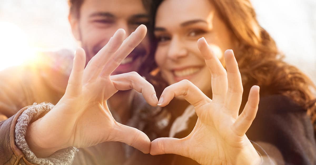 భార్యాభర్తల మధ్య ప్రేమ పుట్టి కలకాలం సంతోషంగా ఉండాలంటే ఈ చిన్న పనులు చేయాల్సిందే!