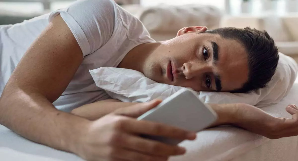 ఉదయం లేచిన వెంటనే స్మార్ట్ ఫోన్ వినియోగిస్తే ఈ సమస్యలు తప్పవు!