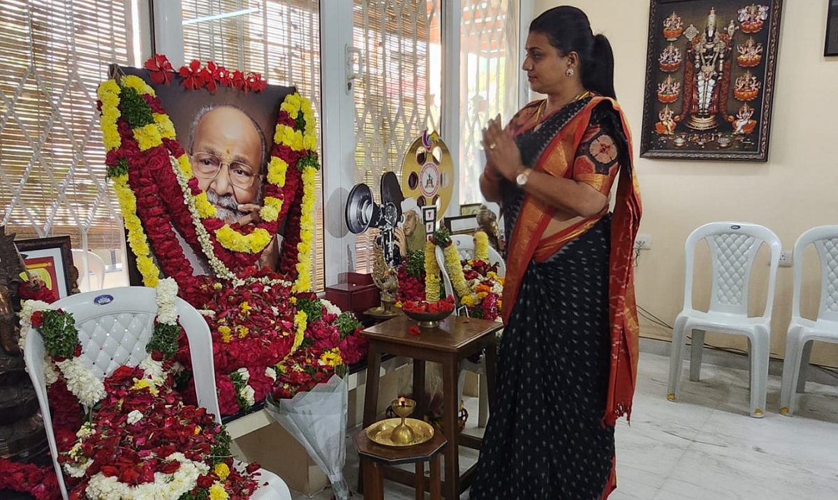 విశ్వనాథ్ గారు సినిమా పరిశ్రమకు చేసిన సేవలు వెలకట్టలేనివి: ఆర్కే రోజా