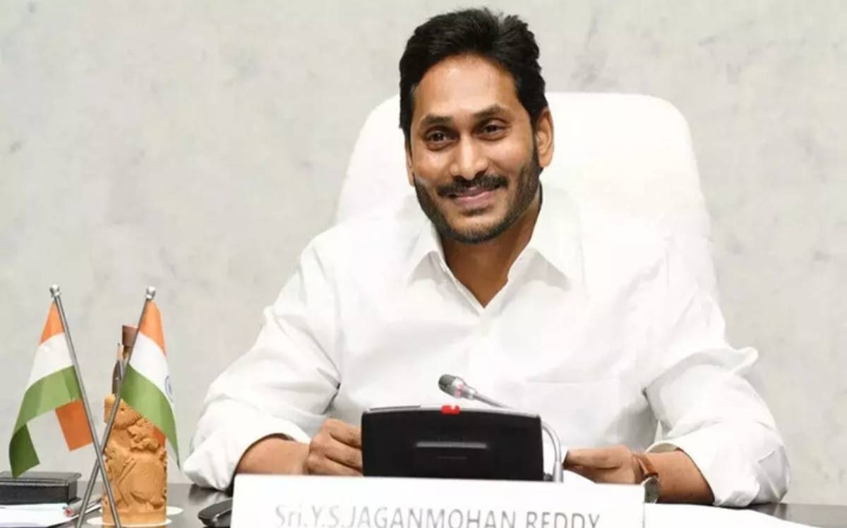 ముందస్తుపై ‘సర్వే’ చేయిస్తున్న వైఎస్ జగన్.?