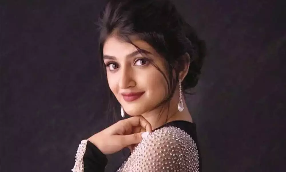 శ్రీలీల స్టడీస్ పై ఆసక్తికర అప్డేట్..!