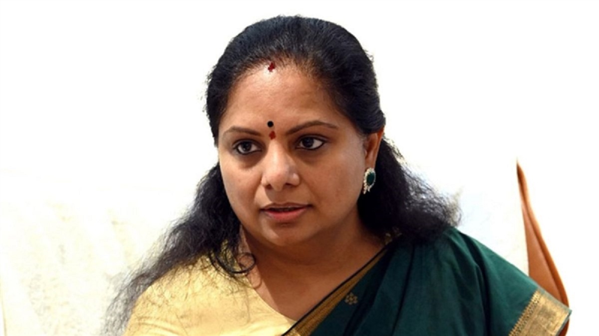 కవితకు నోటీసులు… ఎవరేమన్నారంటే..!