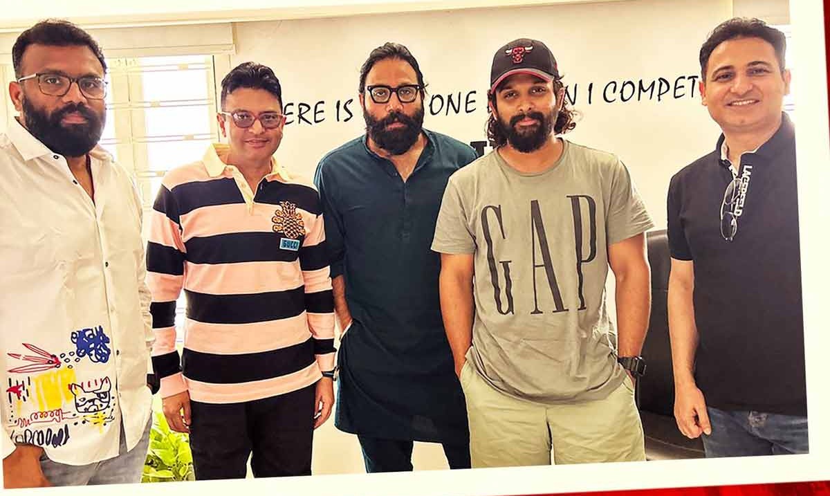 బిగ్ అప్డేట్ : అల్లు అర్జున్ తో కూడా సందీప్ అలాంటి సినిమానే??