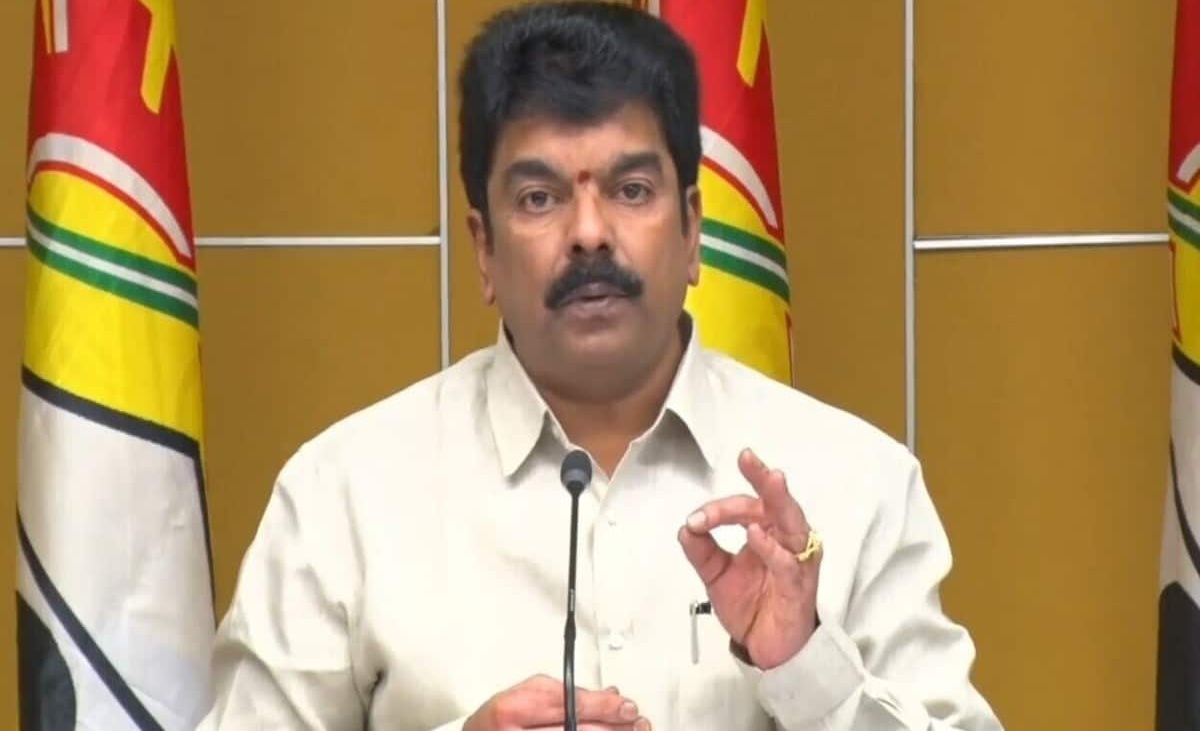 బోండా ఉమకు ఈసారి సీటు “రాధా”?