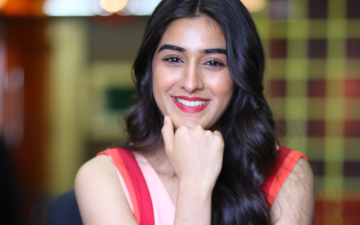 ‘ఏజెంట్’యాక్షన్, థ్రిల్.. ప్రేక్షకులకు అడ్రినలిన్ రష్ ఇస్తుంది: సాక్షి వైద్య