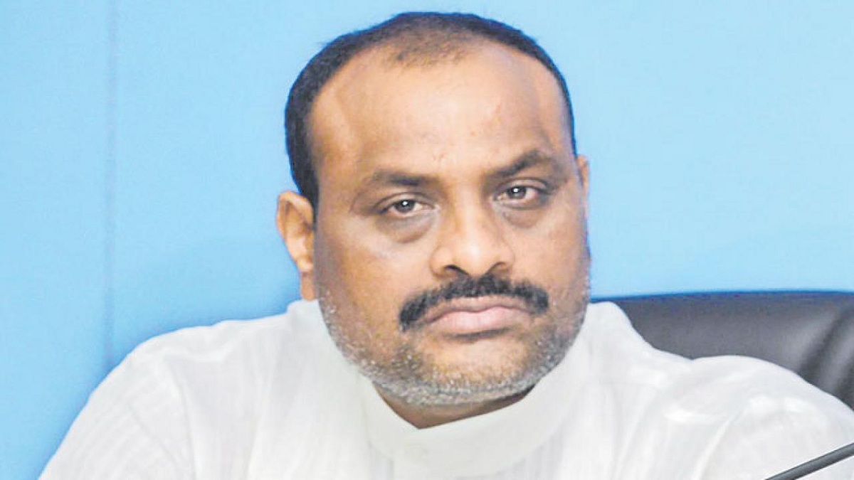 చేతులు కాలాక ఆకులు పట్టుకుంటున్న అచ్చెన్న!