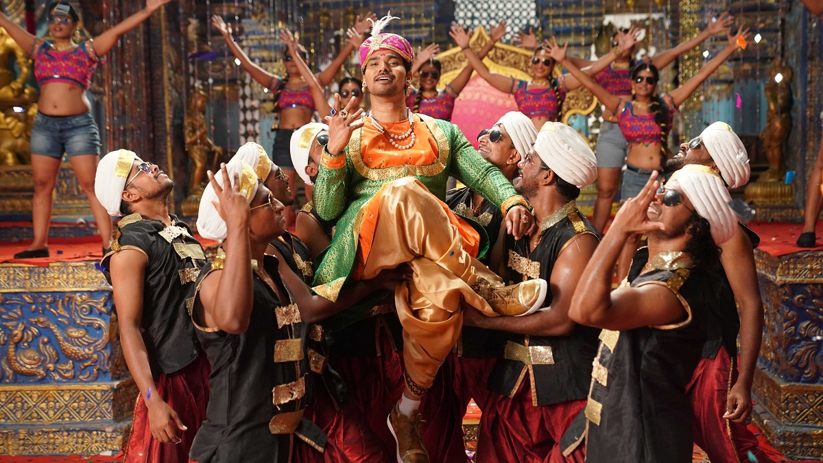 సుధాకర్ కోమాకుల ’నారాయణ & కో ‘ నుంచి పాట విడుదల