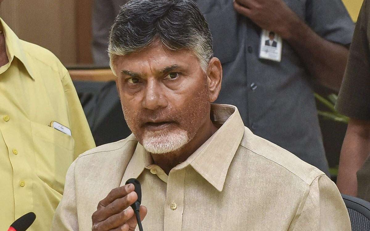 బాబుకే రివర్సు కొట్టిన జీవో… మారు మాట్లాడని లాయర్!