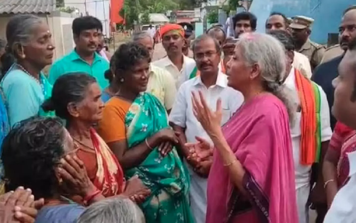 కథలు చెబుతున్న నిర్మలమ్మ… తప్పమ్మా..!