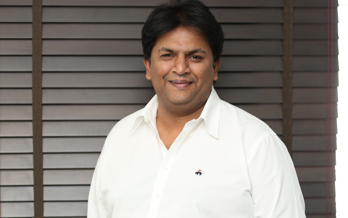 ‘రావణాసుర’లో రవితేజ గారిని చూసి షాక్ అవుతారు: అభిషేక్ నామా