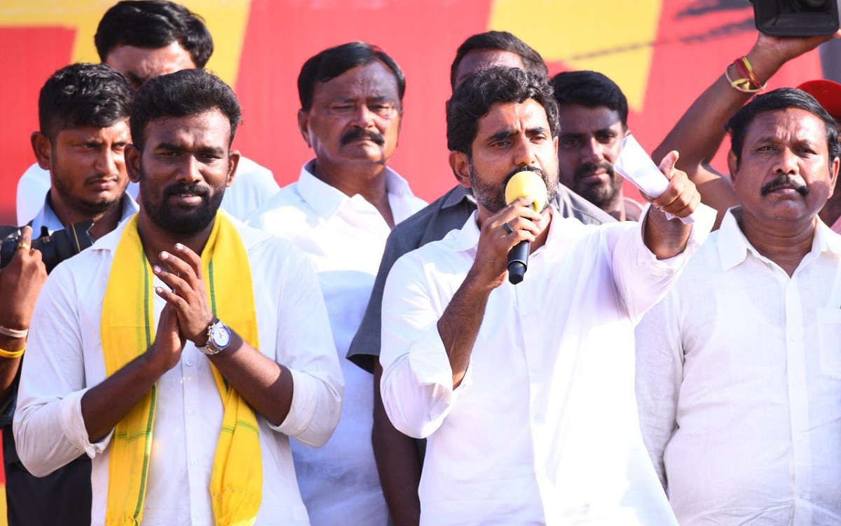 ఇంటికి రెండు టిక్కెట్లు ఇస్తానంటున్న లోకేష్… వారంతా హ్యాపీ!