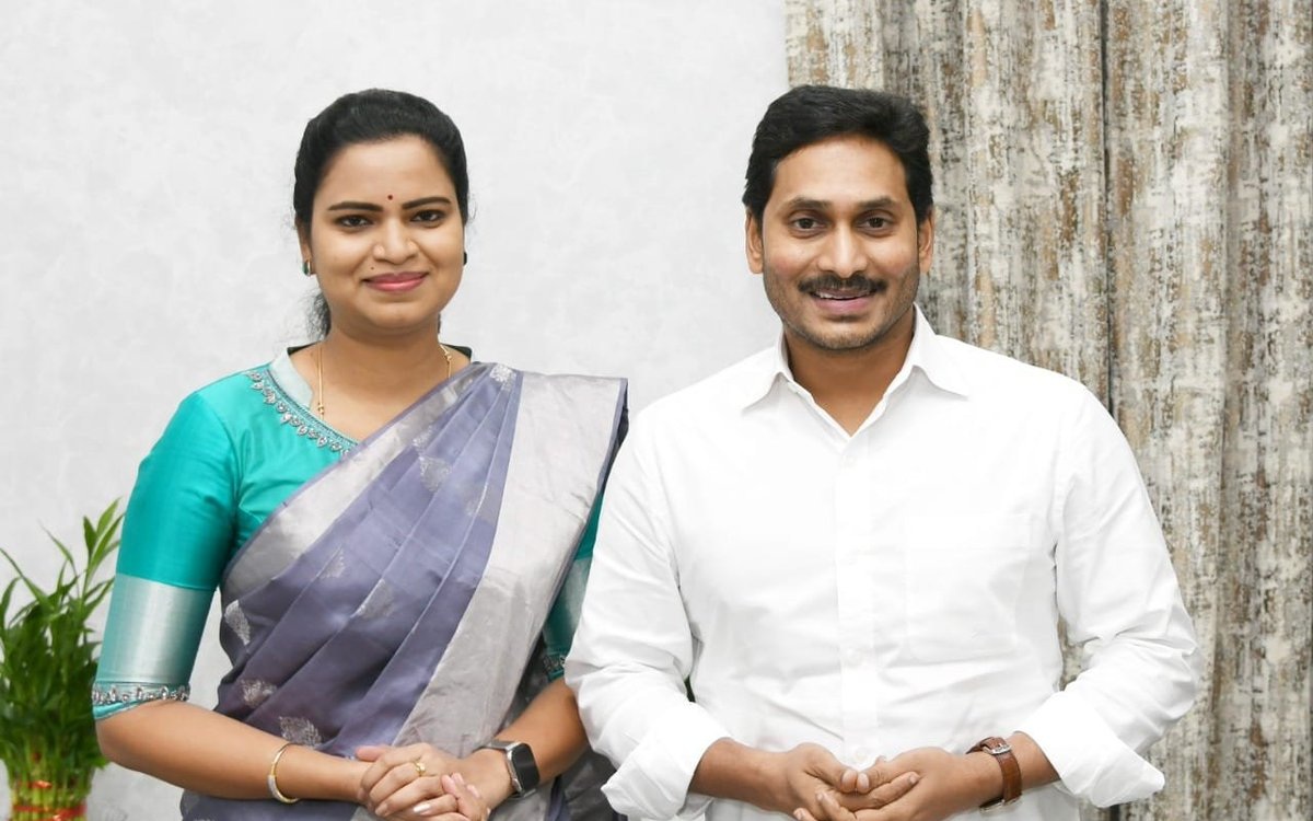 మంత్రి రజని మాటలకు సీఎం జగన్ కరిగిపోతారా.?