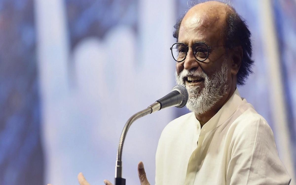 రజనీకాంత్ మీదకు వైసీపీ ఎందుకు ఎగబడుతోందబ్బా.?