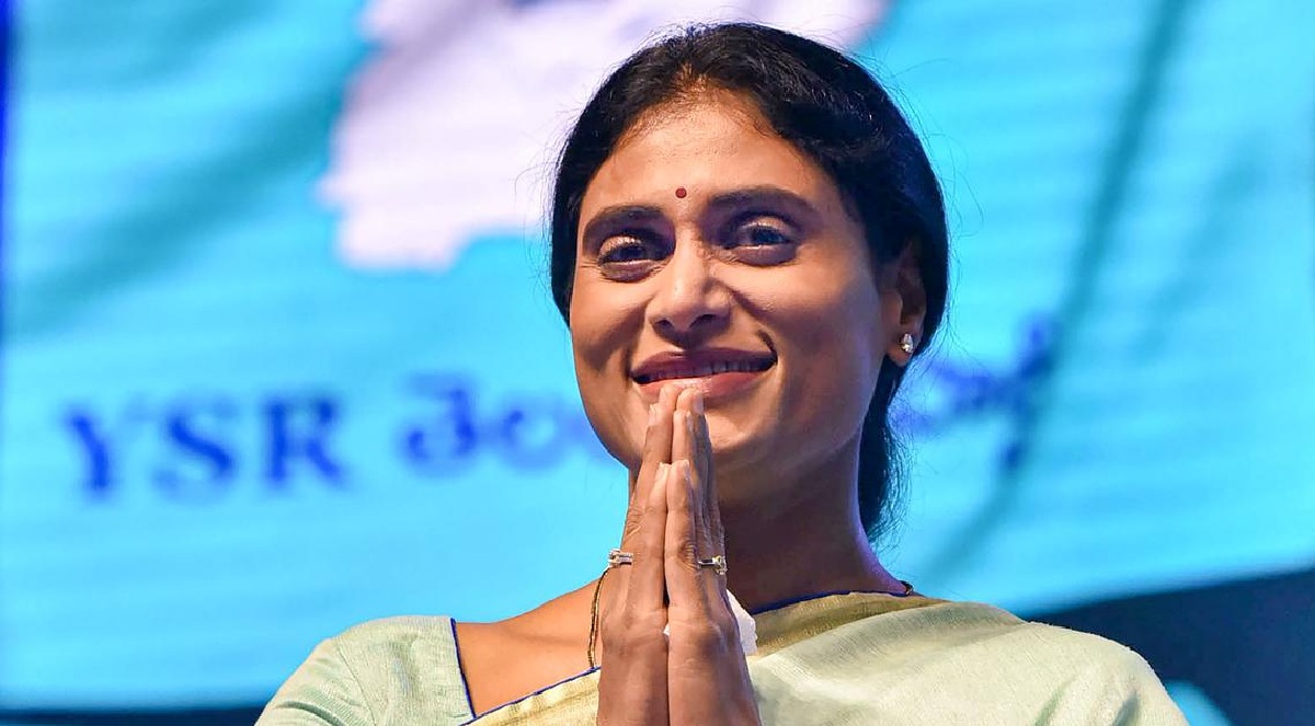 తెలంగాణలో రాజకీయ సమీకరణాల్ని షర్మిల మార్చేస్తున్నారా.?