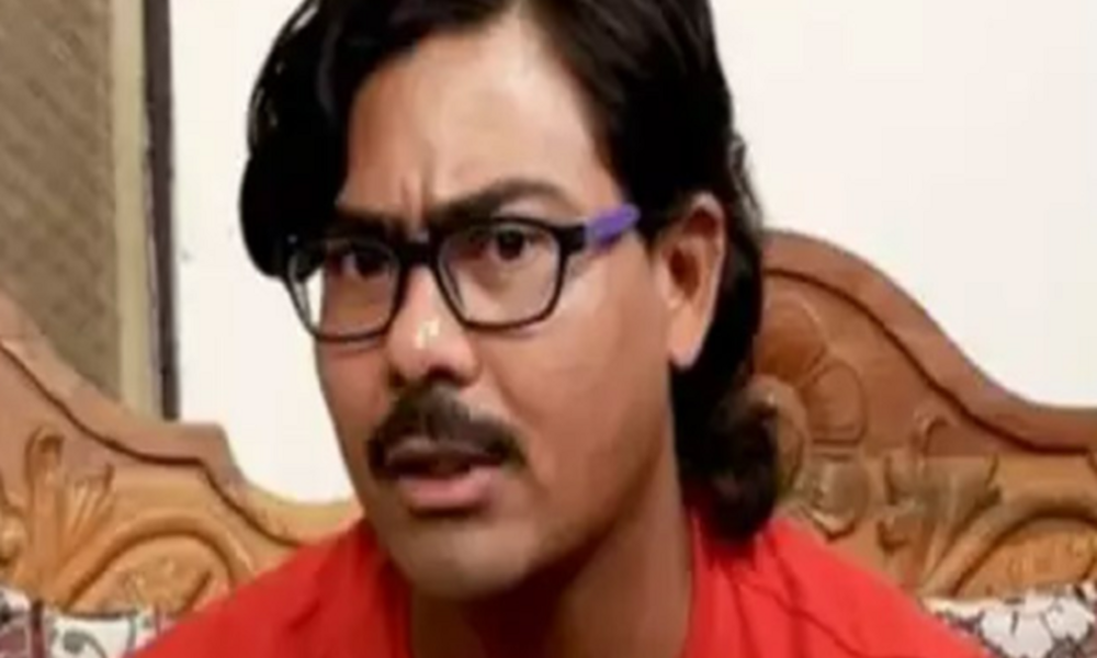 వైరల్ : సునిశిత్ ని ఉతికారేసిన చరణ్ ఫ్యాన్స్..ఫుల్ స్టోరీ ఇదే.!