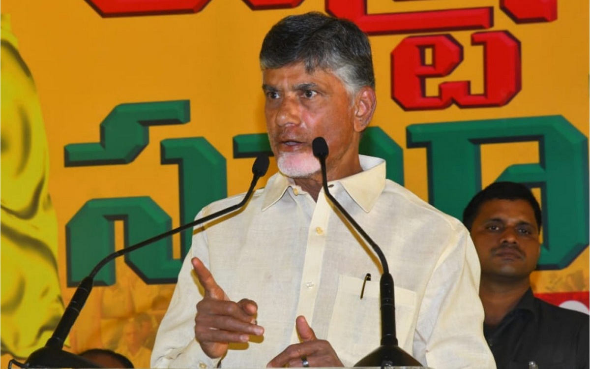 జర్నలిస్టులపై బాబు మంగళవారం మాటలు!