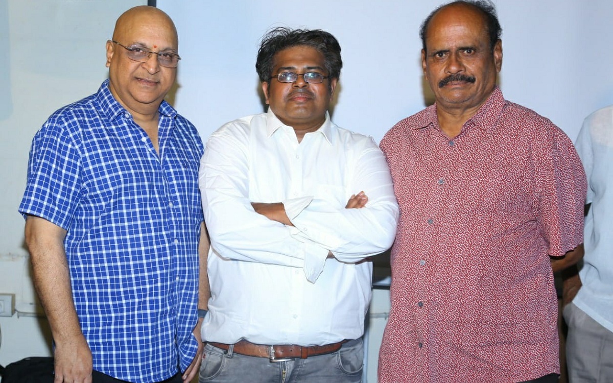 “డైరెక్టర్ సాబ్” మోషన్ పోస్టర్ & ఫస్ట్ లుక్ గ్రాండ్ లాంచ్