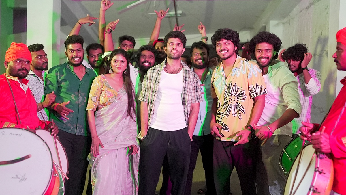 ‘మేమ్ ఫేమస్’  కొత్త విడుదల తేదీని అనౌన్స్ చేసిన విజయ్ దేవరకొండ