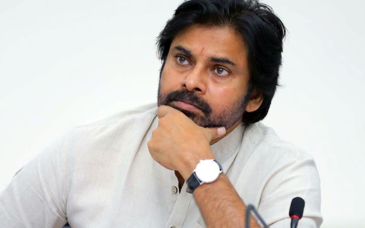 జనసేనాని పవన్ కళ్యాణ్.! పాపం పసివాడు.!