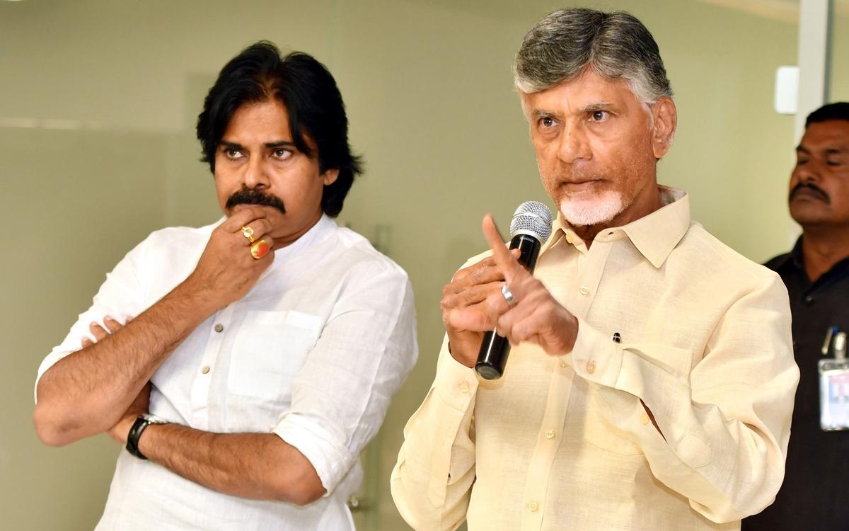 పవన్ ని సైతం “రింగు”లోకి లాగిన బాబు!