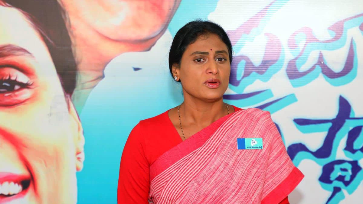 వైఎస్ షర్మిల కాంగ్రెస్ పార్టీ వైపు చూస్తున్నారా.?