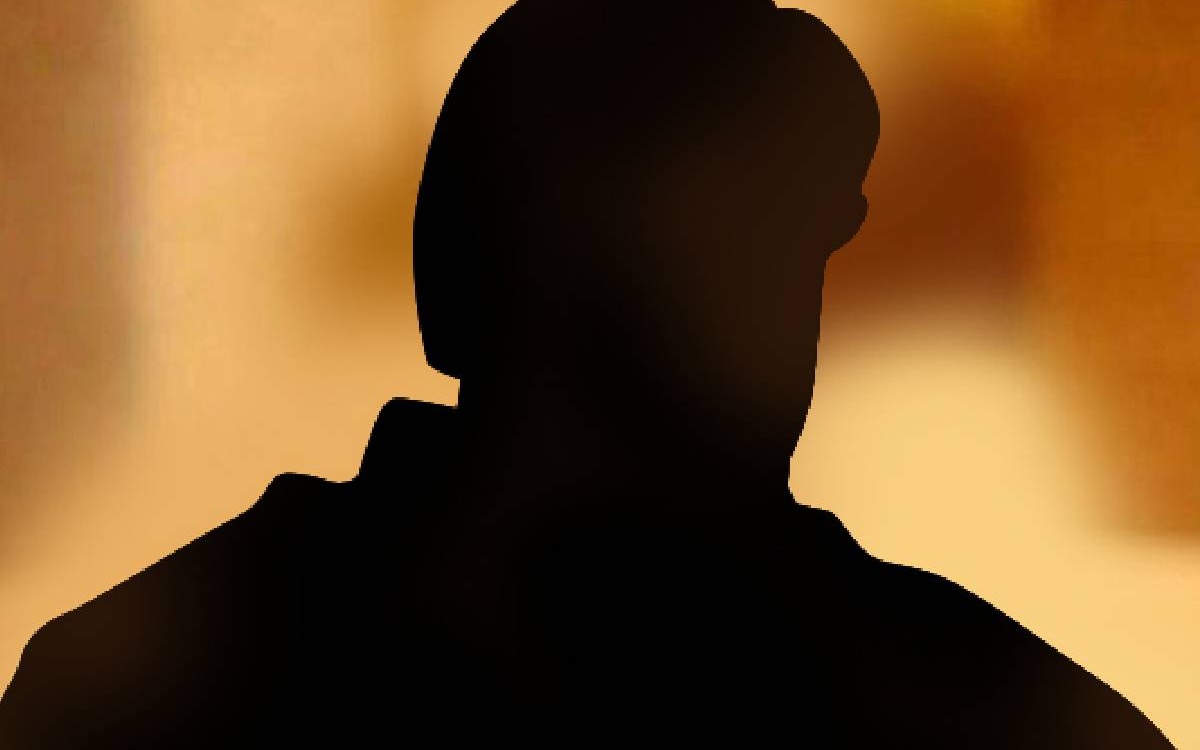 గాసిప్పుల హీరో.! వీడు మామూలోడు కాదు.!