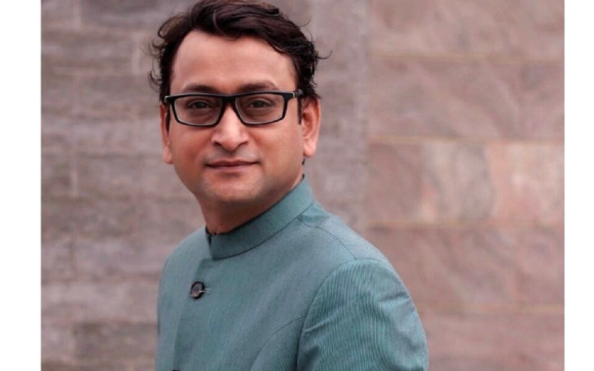 ఆదిపురుష్ ప్రీ రిలీజ్ ఈవెంట్ కోసం ముంబై నుంచి తిరుపతికి బైక్‌పై వెళ్లనున్న అతుల్