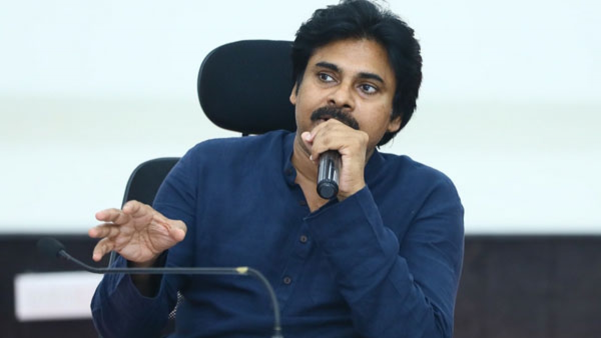 హాట్ టాపిక్: పిఠాపురం విషయంలో పవన్ పునరాలోచన… తెరపైకి కొత్త పేర్లు!