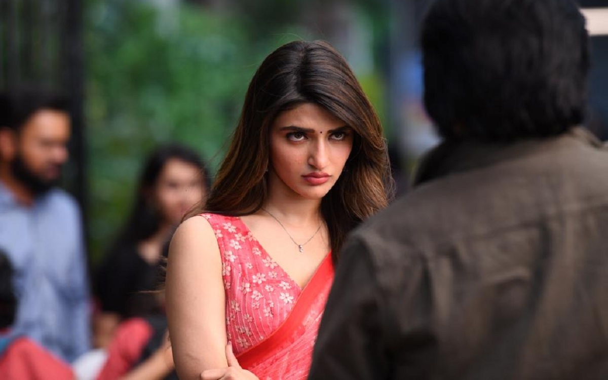 ‘ఉస్తాద్ భగత్ సింగ్’ నుంచి శ్రీలీల లుక్ విడుదల