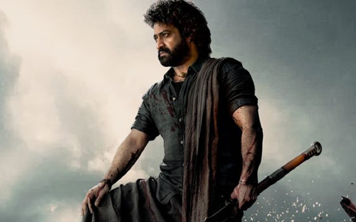 ఇండస్ట్రీ టాక్ : “దేవర” అప్పుడే ఇంత అయ్యిపోయిందా?