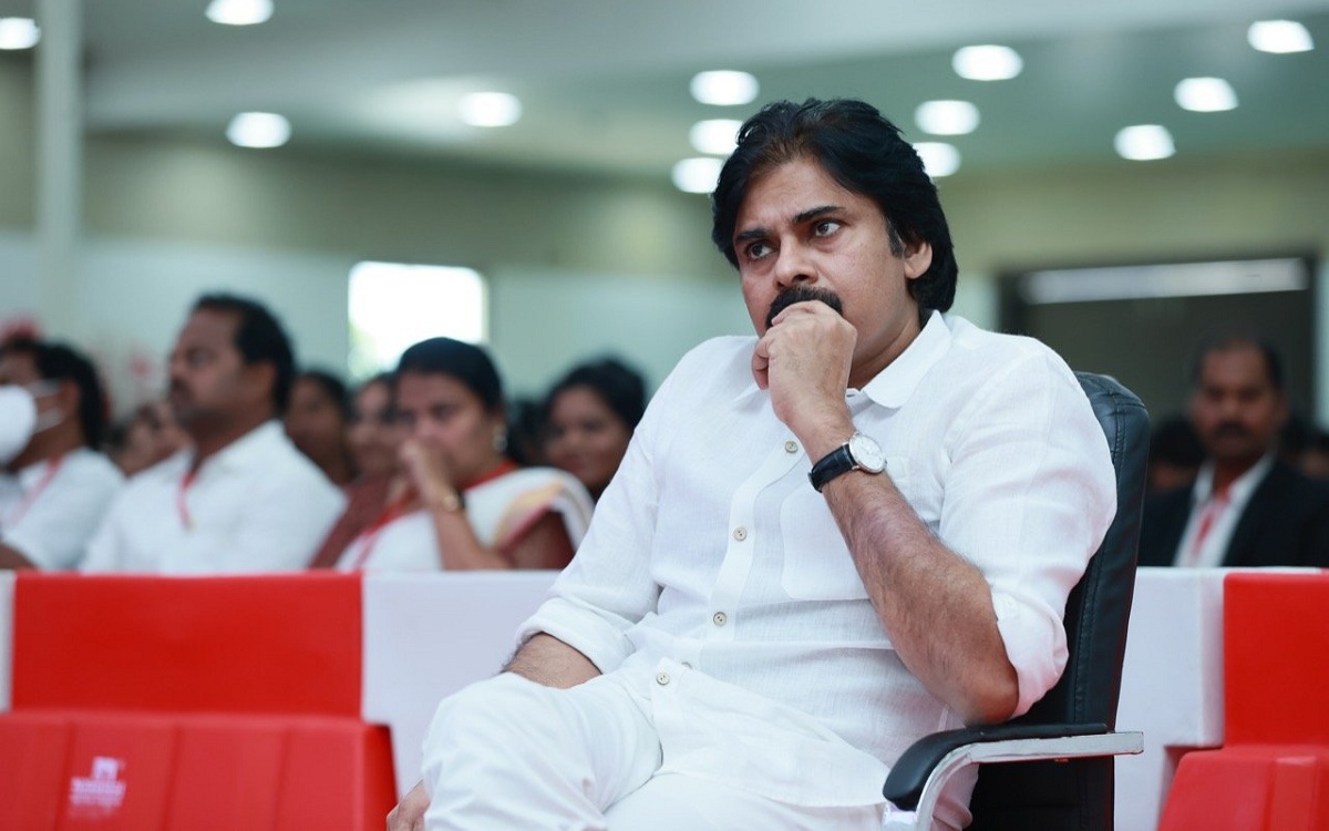 పవన్ కళ్యాణ్‌కి జాకీలేస్తున్న వైసీపీ.! ఇదీ వ్యూహాత్మకమేనా.?