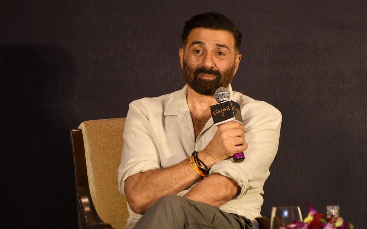 బ్లాక్ బస్టర్ రెస్పాన్స్ తో కలెక్షన్ల వర్షం కురిపిస్తున్న తారా సింగ్.