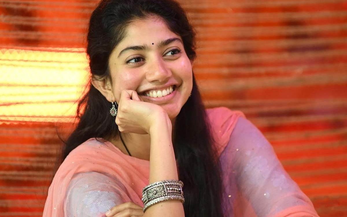 సాయి పల్లవి పండగ చేసుకుంటోందా.?