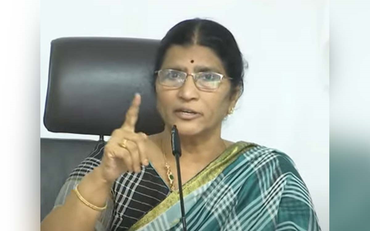 ఎన్టీయార్ పరువు తీస్తోన్న లక్ష్మీపార్వతి.!