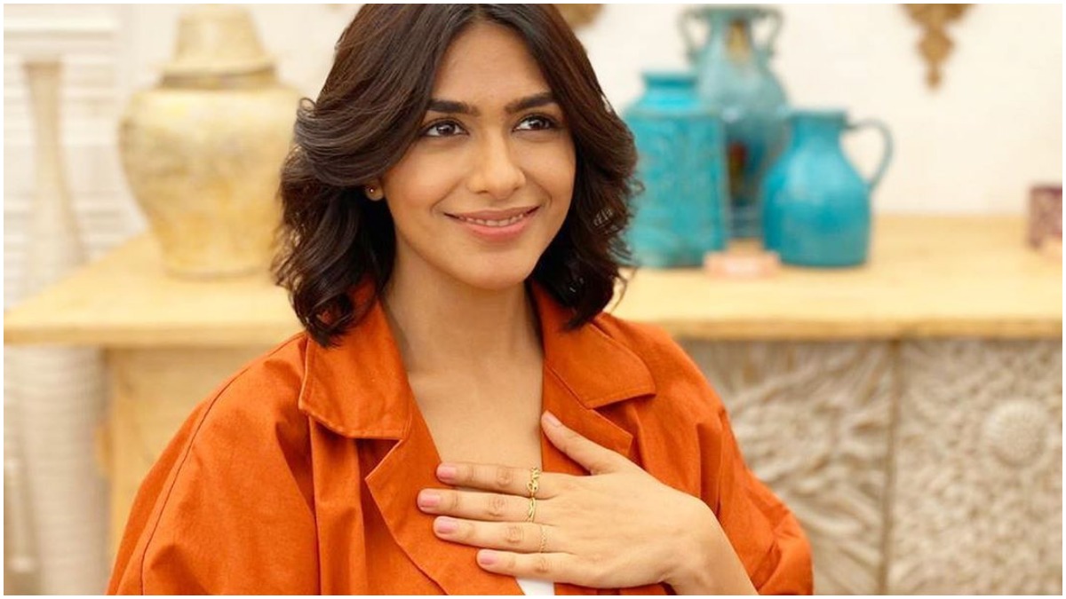 మృనాల్ ఠాకూర్ రిజెక్ట్ చేసేసిందట.! ఎందుకు.?