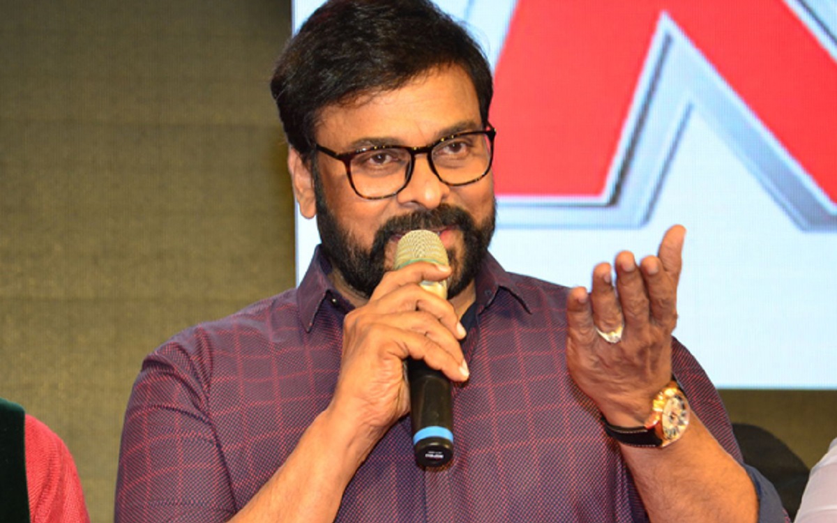 సినిమాలొద్దు.. రాజకీయాలే బెటర్ మెగాస్టారూ.!